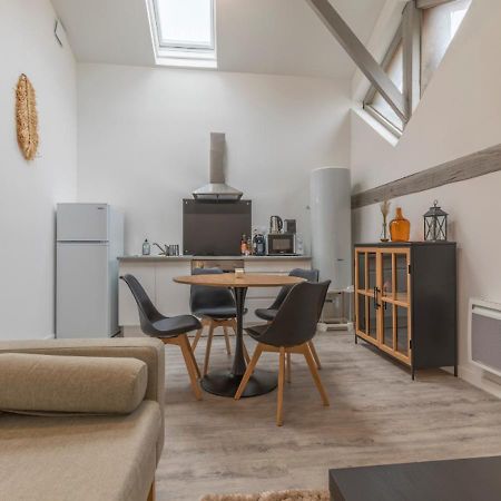 Atypique - 2 Chambres Avec Salles De Bains, Cuisine Equipee, Parking Gratuit Кастельсарразен Экстерьер фото