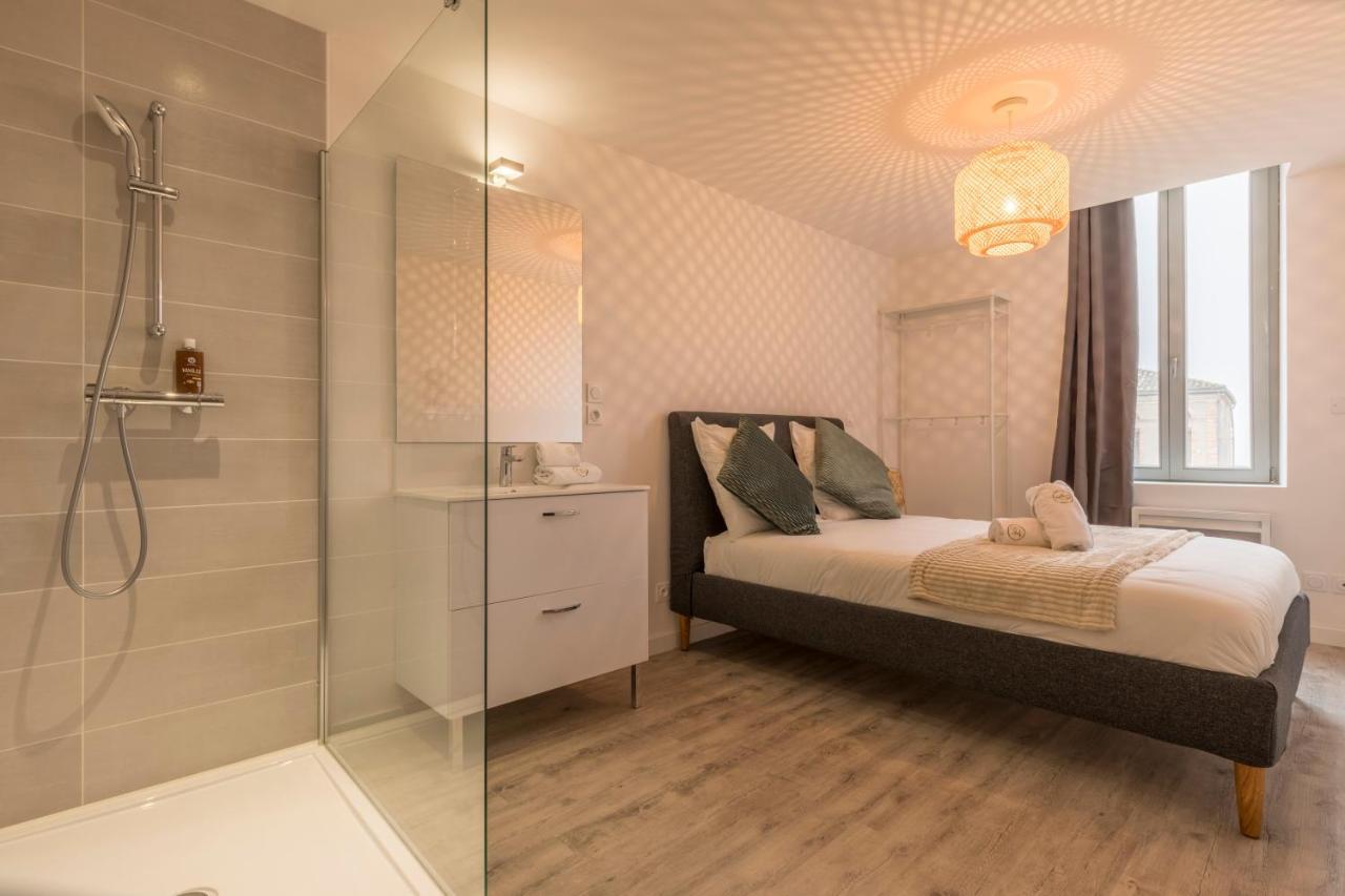 Atypique - 2 Chambres Avec Salles De Bains, Cuisine Equipee, Parking Gratuit Кастельсарразен Экстерьер фото